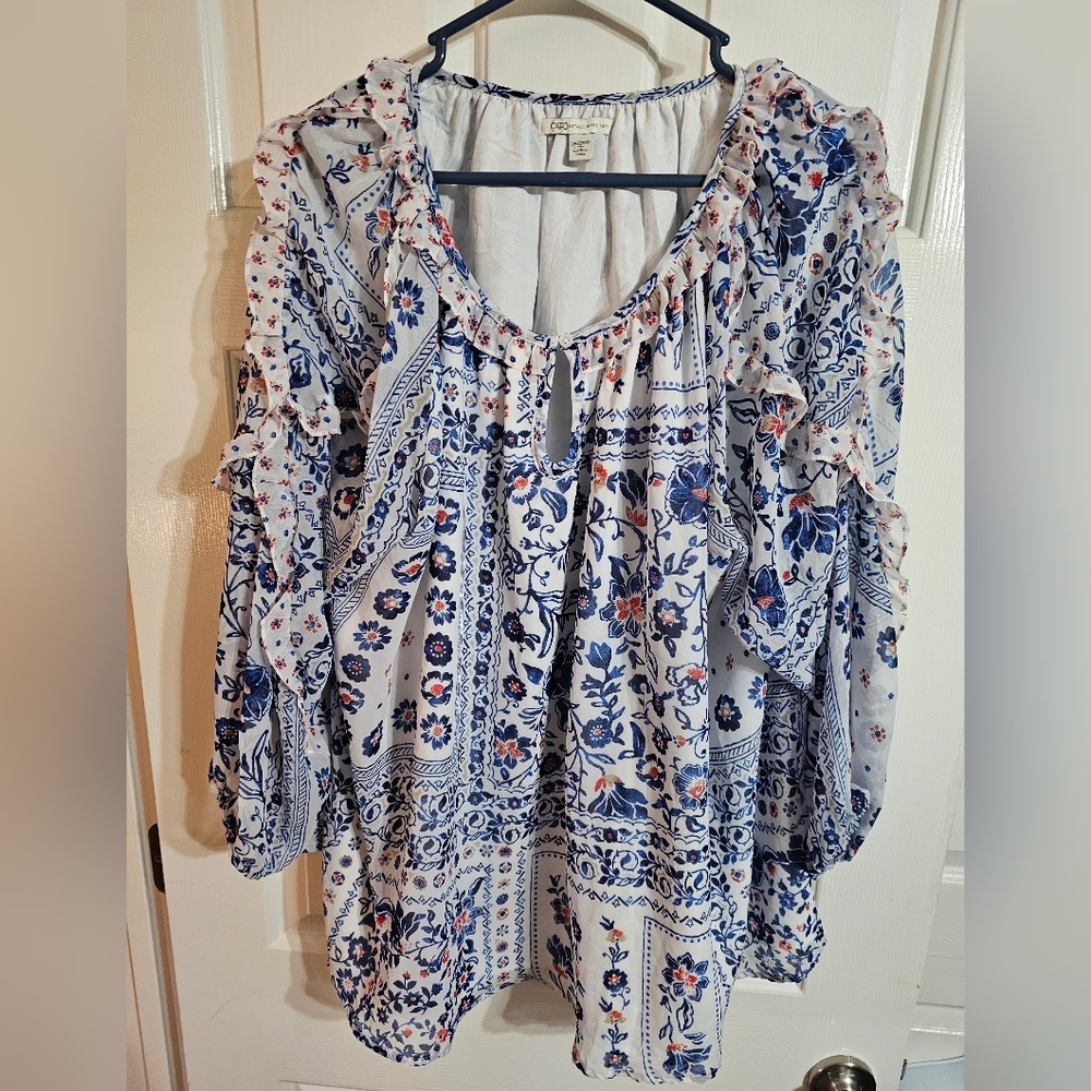 Cato Women 26/28W Plus Size Boho Floral Peasant Blouse Blue White Ruffle Flowy - Picture 2 of 7